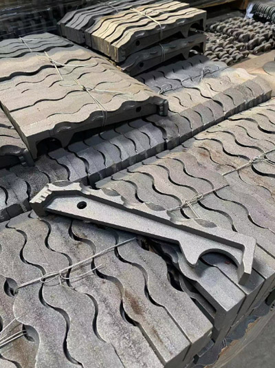 往復(fù)爐排片