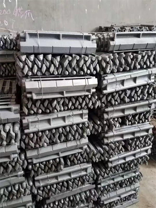 往復(fù)爐排片