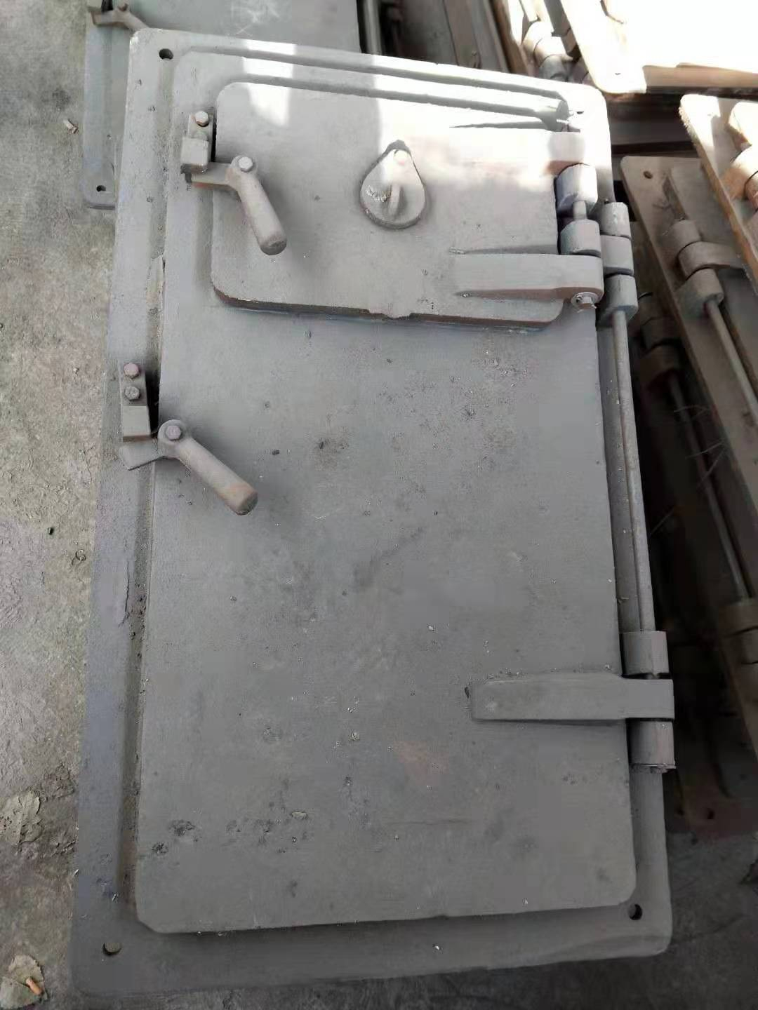 鍋爐爐門 鍋爐爐門